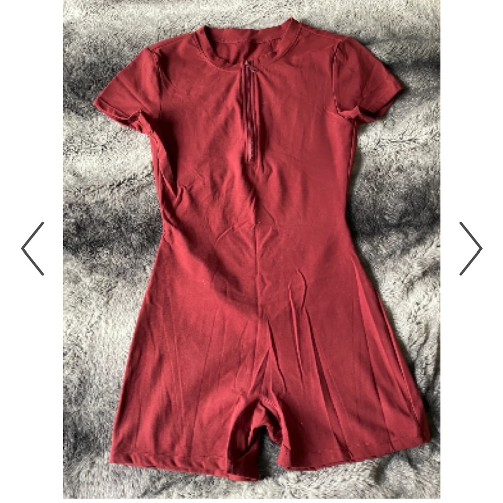 Buffbunny Geo Bodysuit size Small vineyard red onesie jumpsuit